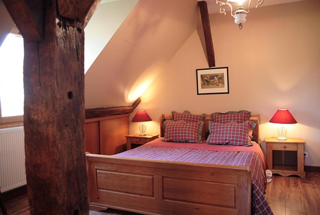 Chambres D'Hotes Les Charmettes Rang Phòng bức ảnh