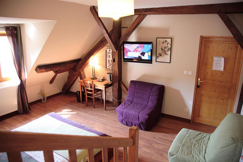 Chambres D'Hotes Les Charmettes Rang Phòng bức ảnh